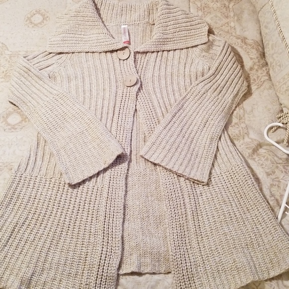 Sweater - Picture 2 of 2